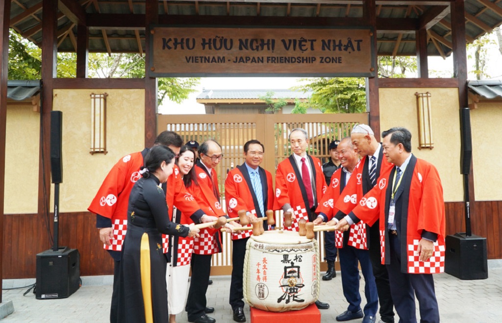 Lễ khánh thành 