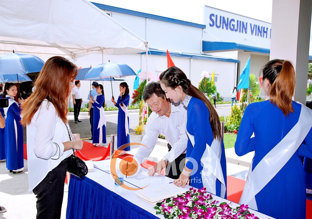 Tổ chức lễ khánh thành nhà máy Sungjin Vina