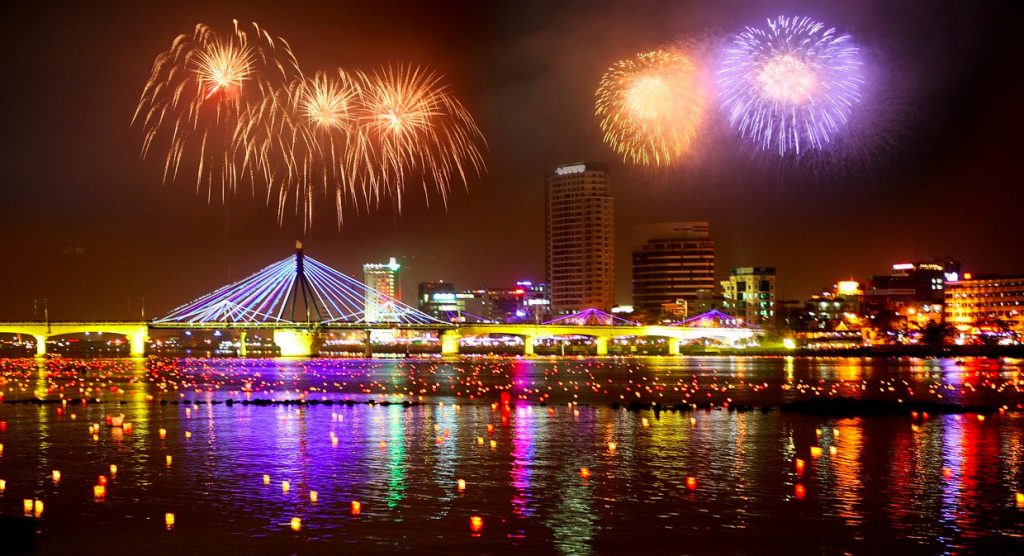 Top 10 Địa Điểm Tuyệt Đẹp Xem Lễ Hội Pháo Hoa Quốc Tế Đà Nẵng 2026 (DIFF 2026)